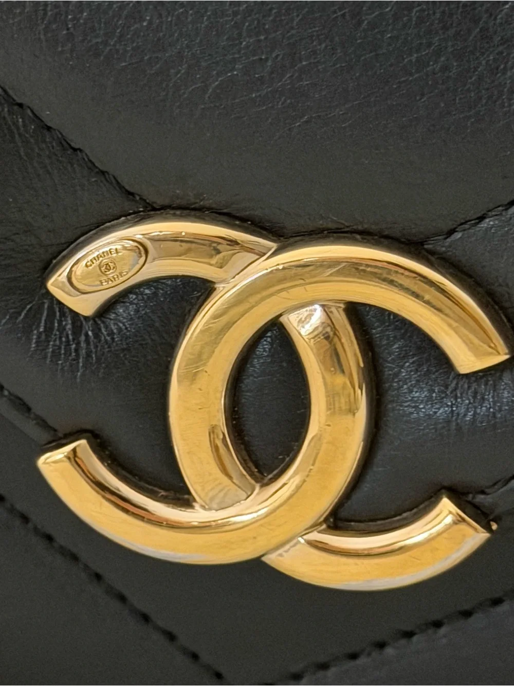 CHANEL COCO CHEVRON FLAP medium size black crossbody handbag purse